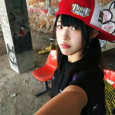 超绝！红色系甜美气质女生头像推荐🎀 女生头像 第2张
