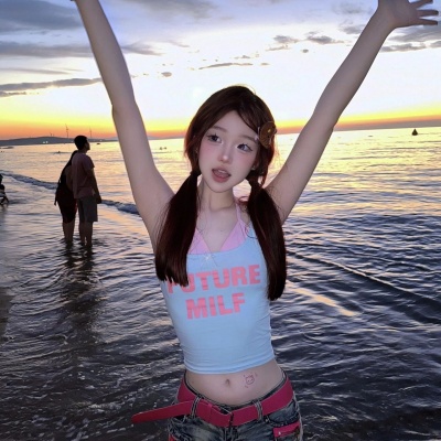 🌊海边氛围感女头像,美到犯规! 女生头像 第7张 🌊海边氛围感女头像,美到犯规! 女生头像 第7张
