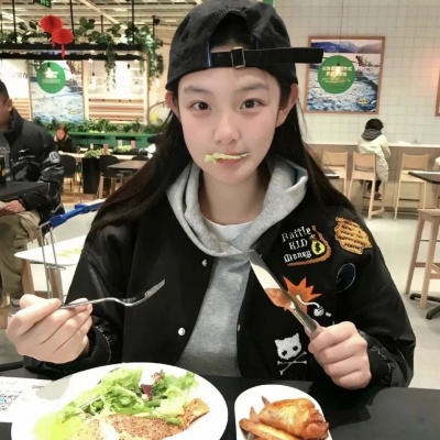 萌炸啦!吃东西的可爱女生头像🥰 女生头像 第3张 萌炸啦!吃东西的可爱女生头像🥰 女生头像 第3张
