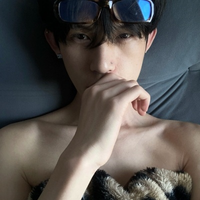 被追问无数次的ins个性小众男头来啦！ 男生头像 第2张