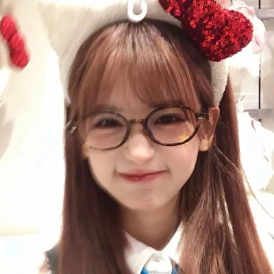 超绝!戴眼镜女生头像来啦✨ 女生头像 第10张 超绝!戴眼镜女生头像来啦✨ 女生头像 第10张