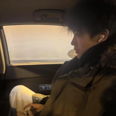 宝藏！真实感拉满的男生头像来了✨ 男生头像 第5张