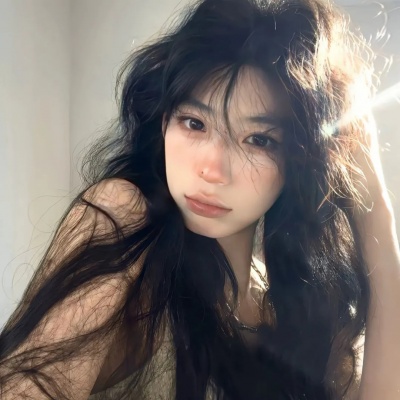 被狠狠拿捏的ins氛围气质女头✨ 女生头像 第7张