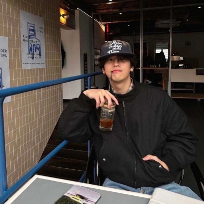 🔥Ins超酷帅气男头来了,帅炸啦 男生头像 第7张 🔥Ins超酷帅气男头来了,帅炸啦 男生头像 第7张
