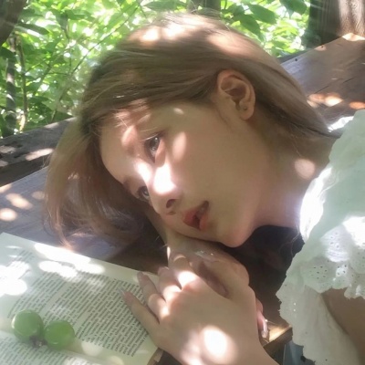 被追问无数次的ins高级感气质女生头像✨ 女生头像 第9张