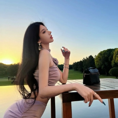 成熟性感贵气范女生头像图片推荐 女生头像 第3张