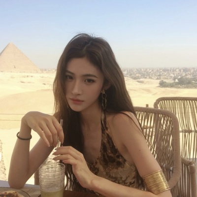 ins氛围感气质女生头像✨ 女生头像 第1张
