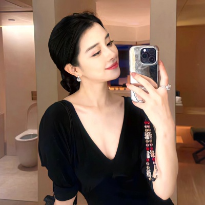绝美收藏!性感气质名媛女生头像推荐✨ 女生头像 第4张 绝美收藏!性感气质名媛女生头像推荐✨ 女生头像 第4张