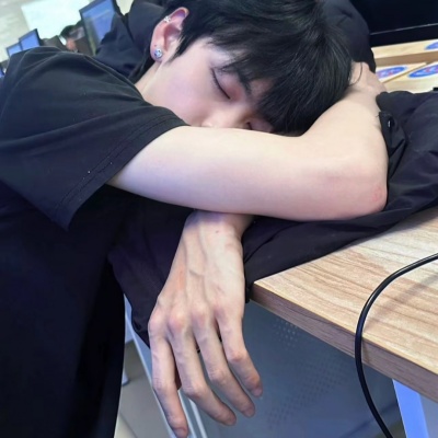 氛围感拉满的超酷个性男头✨ 男生头像 第5张