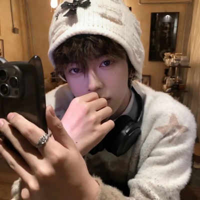 有聊天欲望的青春小众男生头像🥳 男生头像 第3张 有聊天欲望的青春小众男生头像🥳 男生头像 第3张