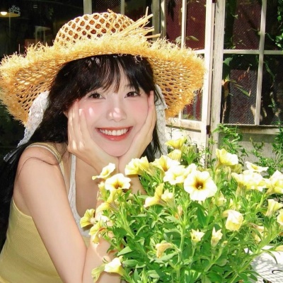 🌿真人森系明媚治愈风春天女生头像来袭 女生头像 第1张 🌿真人森系明媚治愈风春天女生头像来袭 女生头像 第1张
