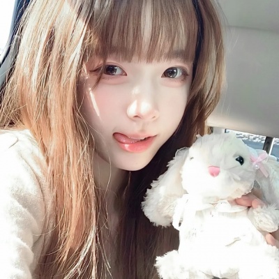 超有爱拿玩偶女生头像来了✨ 女生头像 第2张