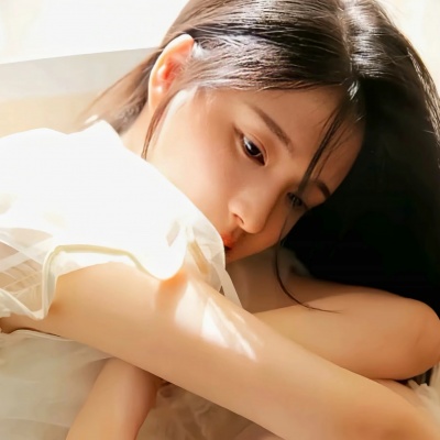 氛围感拉满的女头来啦🥰 女生头像 第1张