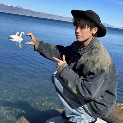 宝藏ins真人单人情头来啦✨ 情侣头像 第9张 宝藏ins真人单人情头来啦✨ 情侣头像 第9张