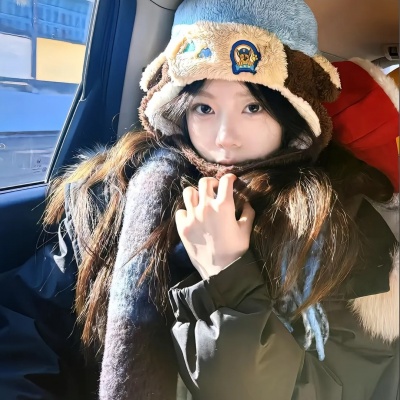 被问N次的ins小众女头来啦🎀 女生头像 第8张