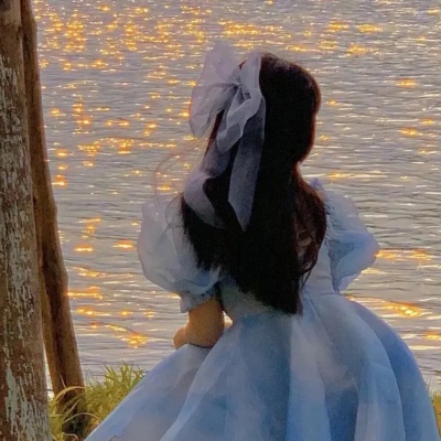 美哭😭气质女神必备唯美背影头像女 女生头像 第1张 美哭😭气质女神必备唯美背影头像女 女生头像 第1张