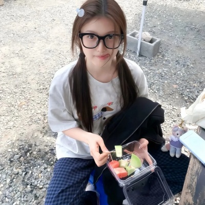 🍃超绝的清纯闺蜜女生头像来咯! 女生头像 第9张 🍃超绝的清纯闺蜜女生头像来咯! 女生头像 第9张