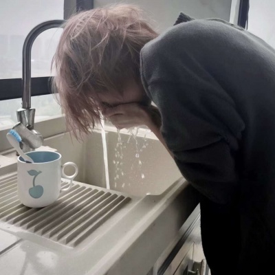 超有情绪感的小众男头 男生头像 第9张 超有情绪感的小众男头 男生头像 第9张