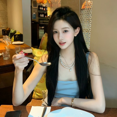 👑高级感贵气名媛必备女生头像来袭 女生头像 第3张 👑高级感贵气名媛必备女生头像来袭 女生头像 第3张