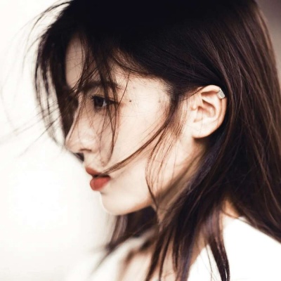 宝子们必看！美女真人图片头像大集合 女生头像 第9张