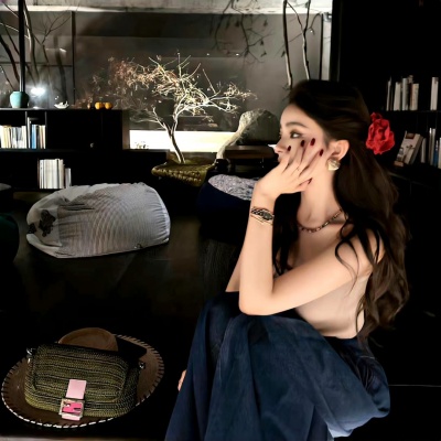 👑高级感贵气名媛必备女生头像来袭 女生头像 第6张 👑高级感贵气名媛必备女生头像来袭 女生头像 第6张