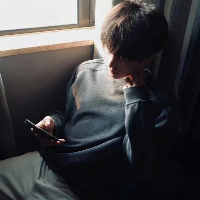 挖到宝啦！小众情绪感男生头像来了 男生头像 第3张