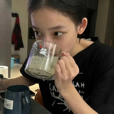 🔥氛围感拉满的INS女生头像来啦 女生头像 第7张