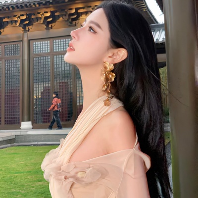 👑高级感贵气名媛必备女生头像来袭 女生头像 第8张 👑高级感贵气名媛必备女生头像来袭 女生头像 第8张