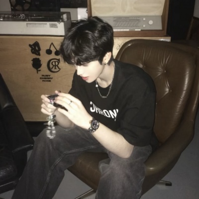 宝藏挖掘！ins小众个性男生头像来了 男生头像 第5张