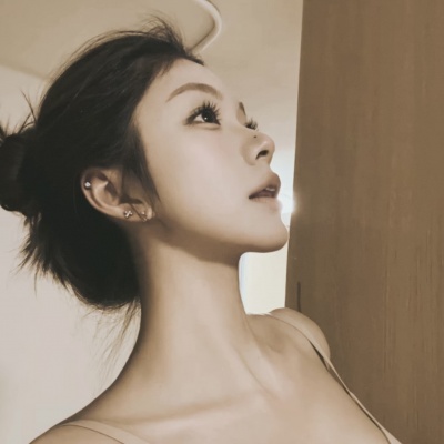 被狠狠拿捏的复古滤镜气质女生头像🎞️ 女生头像 第1张 被狠狠拿捏的复古滤镜气质女生头像🎞️ 女生头像 第1张