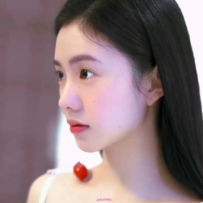 纯欲氛围感拉满的莓果系女生头像来啦 女生头像 第2张 纯欲氛围感拉满的莓果系女生头像来啦 女生头像 第2张
