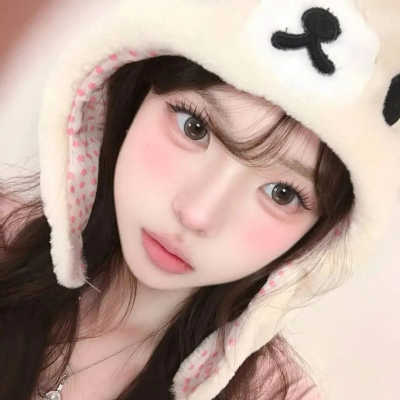 被这些ins个性甜美权威女头美哭啦 女生头像 第2张