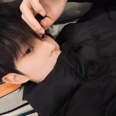 被帅晕!ins风青春小众男生头像精选 男生头像 第1张 被帅晕!ins风青春小众男生头像精选 男生头像 第1张