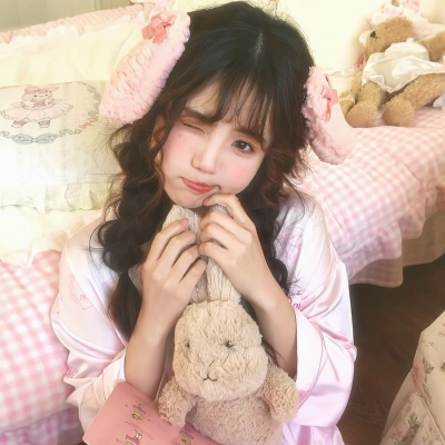 氛围感拉满的白月光女头来啦 女生头像 第2张
