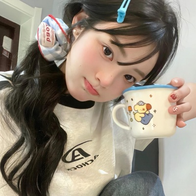 小众ins风时尚女头来啦 女生头像 第7张 小众ins风时尚女头来啦 女生头像 第7张