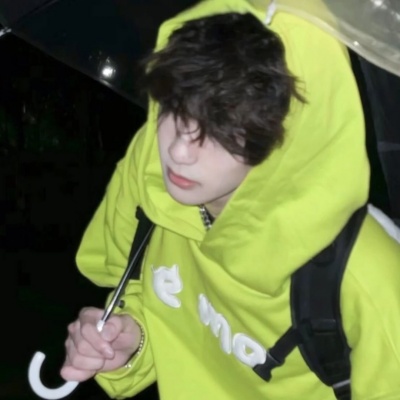 头像ins高级质感男生，被帅到！ 男生头像 第6张