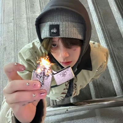 头像ins高级质感男生，被帅到！ 男生头像 第7张