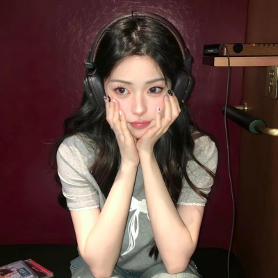 自由氛围感拉满的女生头像来啦 女生头像 第8张