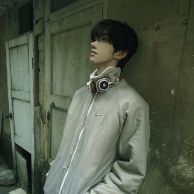 超绝INS青春小众男生头像来啦 男生头像 第9张 超绝INS青春小众男生头像来啦 男生头像 第9张