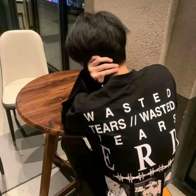 被帅晕！Ins超帅小众男生头像推荐 男生头像 第9张