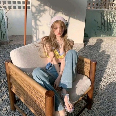 爱住！Ins风高级质感女生微信头像  女生头像 第10张