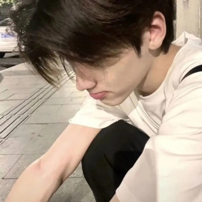 超有格调的ins小众帅气男生头像 男生头像 第2张 超有格调的ins小众帅气男生头像 男生头像 第2张