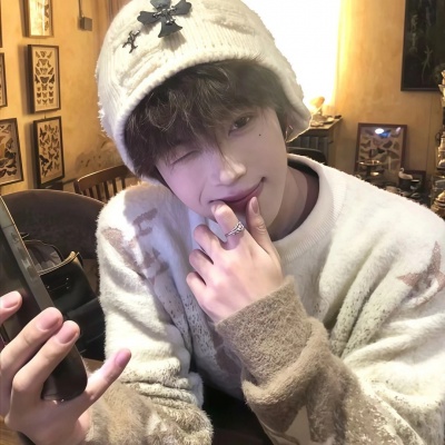 头像ins高级质感男生，被帅到！ 男生头像 第8张