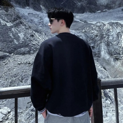 被这组ins风自由感旅游背影男生头像帅到啦 男生头像 第10张 被这组ins风自由感旅游背影男生头像帅到啦 男生头像 第10张