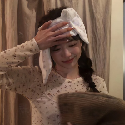 挖到宝啦！小众风格女头超绝 女生头像 第6张