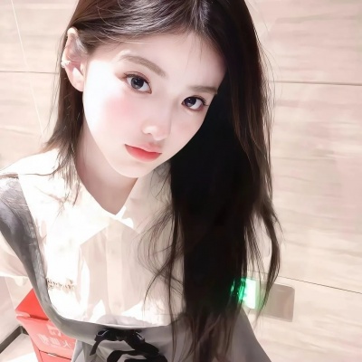 爱住！Ins风高级质感女生微信头像  女生头像 第5张