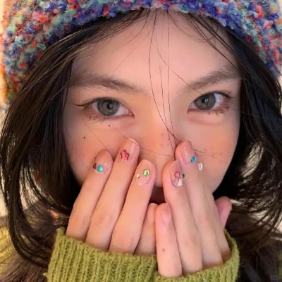 大赞!ins风时尚个性女生头像来袭