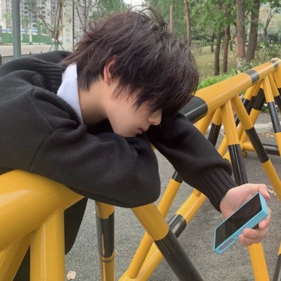 谁能拒绝这组个性超酷ins男头啊 男生头像 第3张