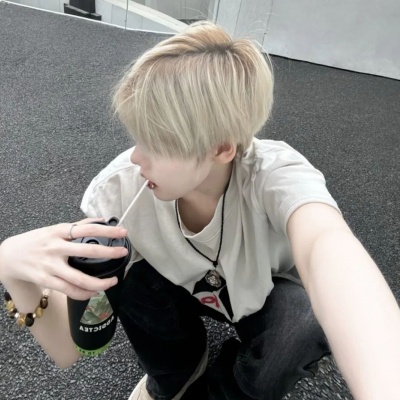 氛围感拉满的男生头像来啦✨ 男生头像 第4张