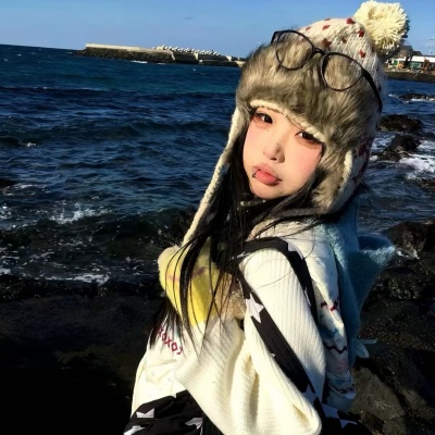 氛围感拉满的真人女头精选 女生头像 第4张